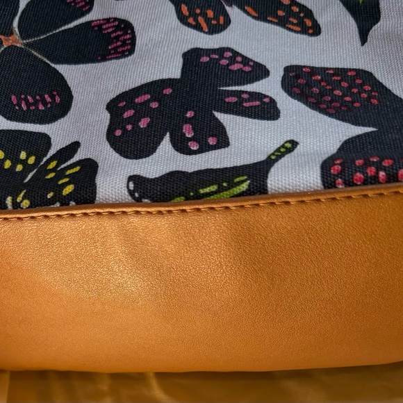 Tote Bag / Floral hand colored 
by Heidi - Picture 3 of 4